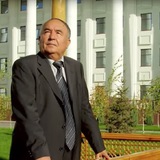 Erkin Vohidov nomidagi ijod maktabi